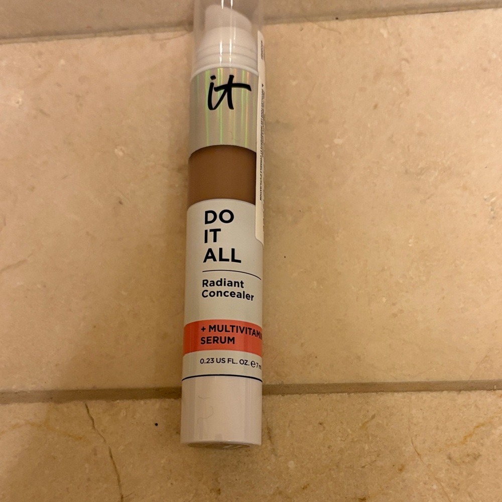 It Cosmetics Do It All Concealer